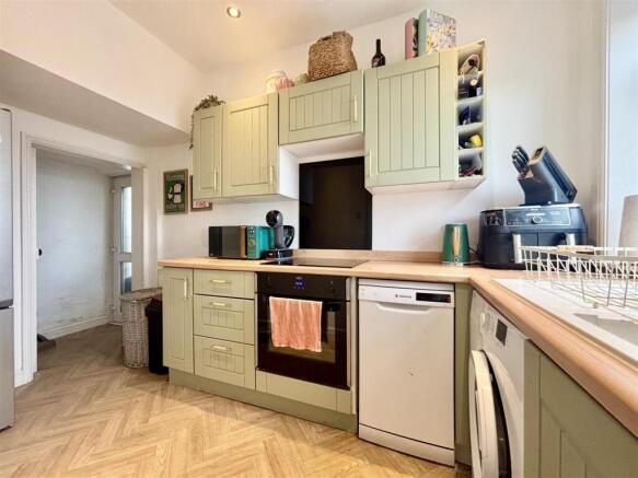 2 bed Terraced for sale Image 11