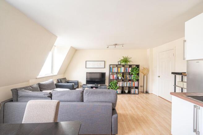 Apartment in London, Queen's Park - View 4