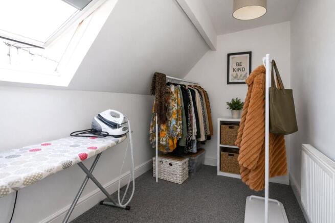 3 bed Terraced for sale Image 12