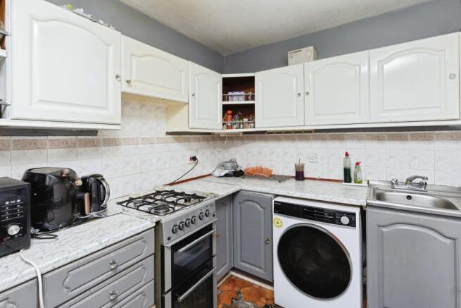 2 bed Semi-Detached for sale Image 5
