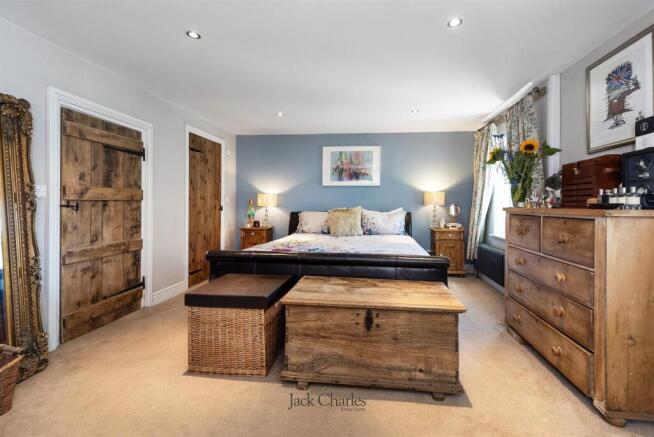 4 Bank Farm Cottages, TN11 0PB 013.jpg