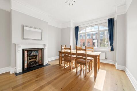 Kingston Road, Wimbledon Chase, London, SW20 8LB