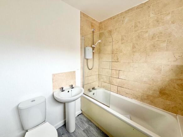 2 bed Flat to rent Image 6