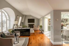 50, Carlyle Court, Chelsea Harbour Drive, Chelsea Harbour, London SW10 0UQ
