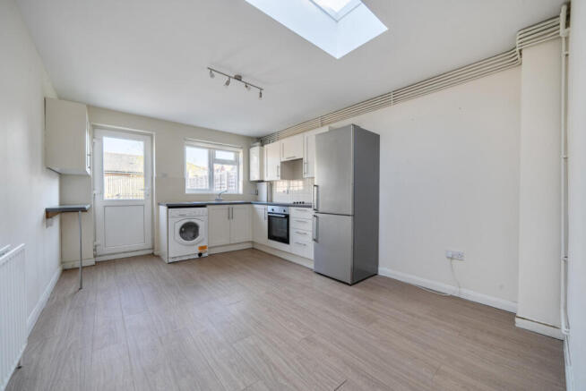 1430362-10-69bc27...