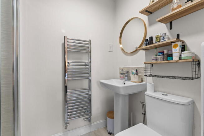 3 bed Semi-Detached for sale Image 12