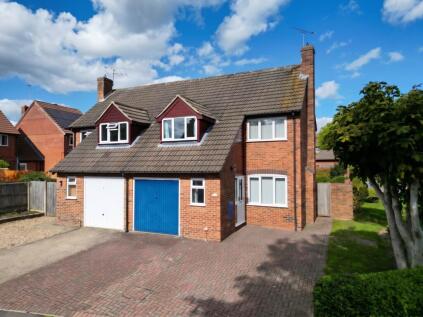 Tarragon Way, Burghfield Common