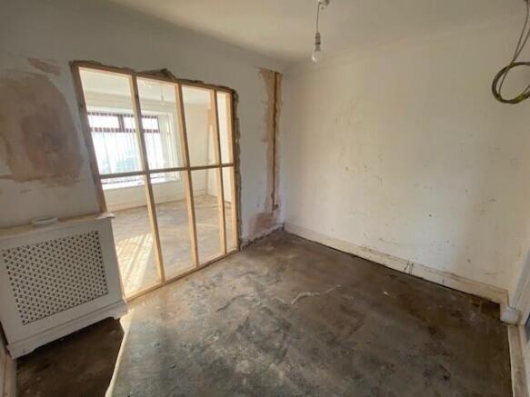 DINING ROOM T202603051034.jpg