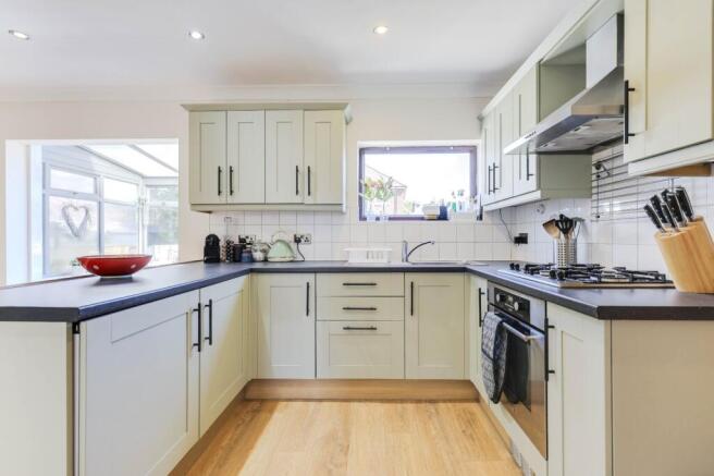 Yewdall Road, Leeds, West Yorkshire, LS13 photo 4