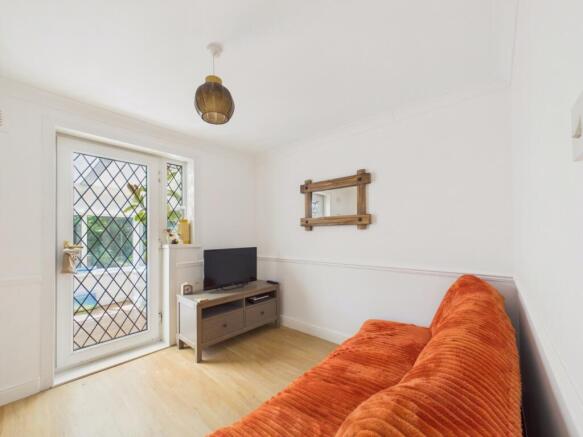 2 bed Semi-Detached Bungalow for sale Image 11