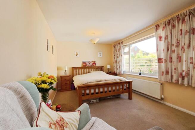 7 bed Bungalow for sale Image 9