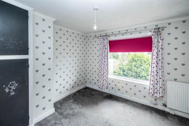 3 bed Terraced for sale Image 9