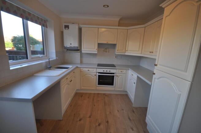 2 bed Town House to rent Image 5