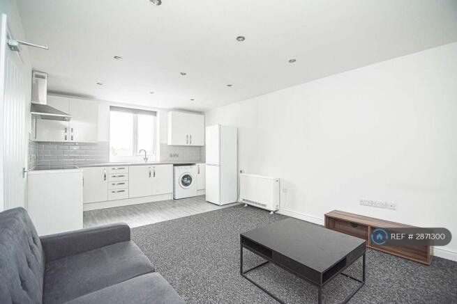 1 bed Flat to rent Image 5
