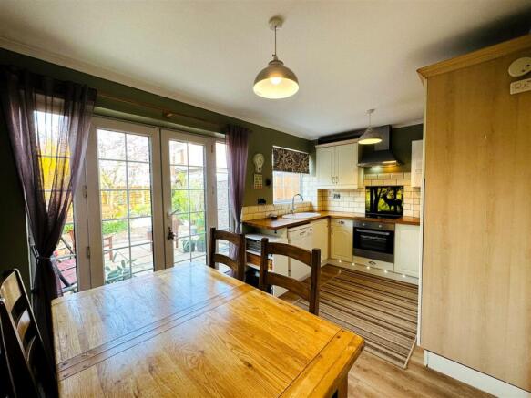 Kitchen Diner