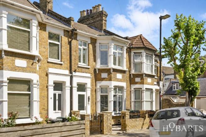 3 Bedroom Terraced for Sale