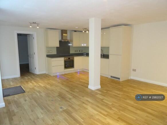 Kitchen/Living Area