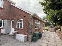 1, Swn Y Nant, Trimsaran, Kidwelly SA17 4DY