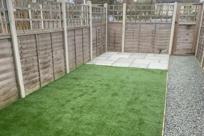 GARDEN2.jpg