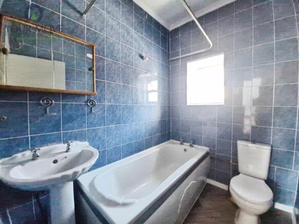 4 bed Terraced to rent Image 4