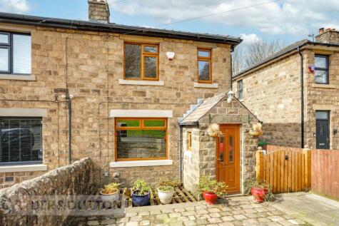 Brook Avenue, Uppermill, Saddleworth, OL3