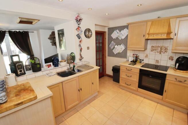 Rodway Road, Mangotsfield, Bristol, BS16 photo 4