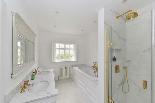 1 Wellington bath.jpg