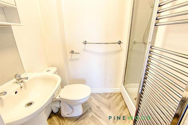 ENSUITE SHOWER ROOM