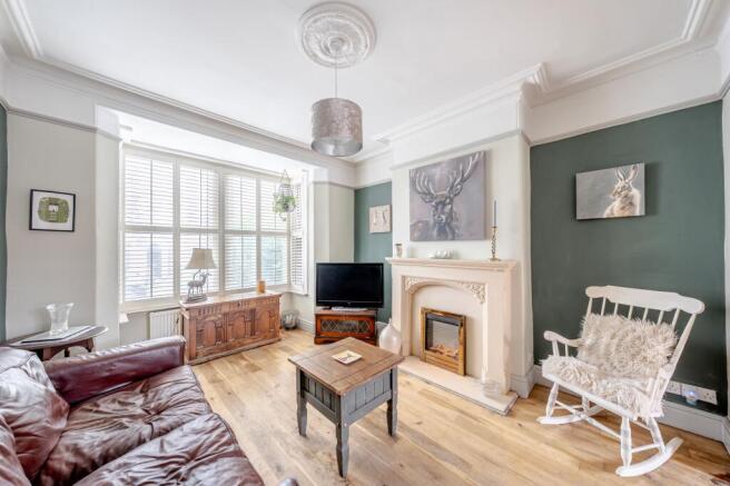4 bed Terraced for sale Image 4