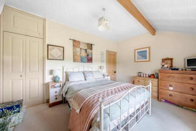 3 bed Terraced for sale Image 9