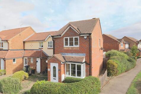 Isabel Gate, Cheshunt, EN8