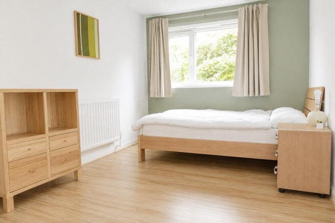 Bedroom 1 - Angle...