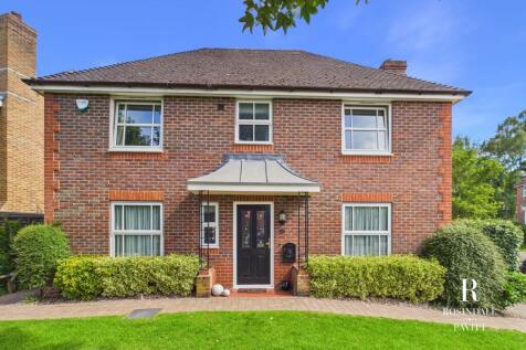 Burns Close, Carshalton On The Hill, SM5