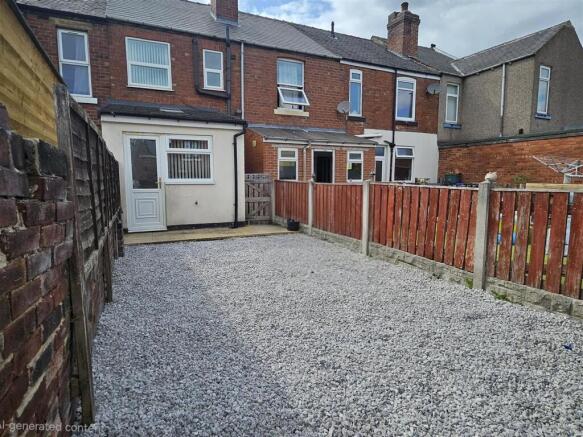 3 bed Terraced to rent Image 10