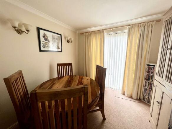11 King charles dining room.jpg