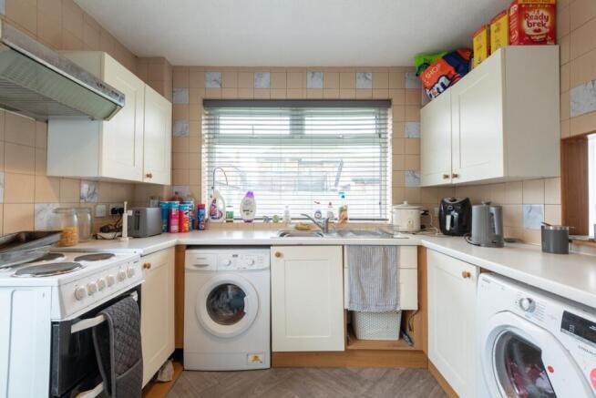 3 bed Semi-Detached for sale Image 5