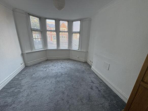 214 Albany Road, Roath, Cardiff, South Wales CF24 3RY photo 4