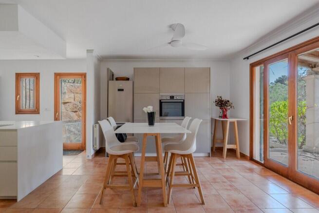 Kitchen - Dinning (2