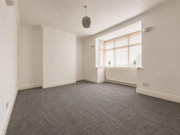 3 bed Semi-Detached for sale Image 4