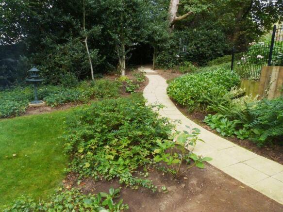 gardens 2