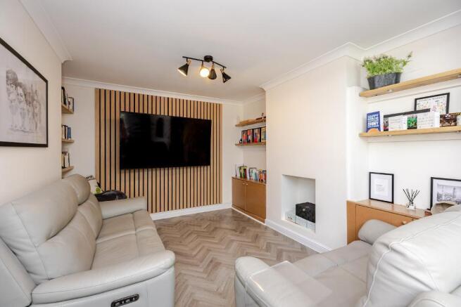 Verdayne Gardens, Warlingham, Surrey, CR6 9RP photo 4