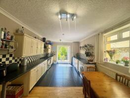 1, Kingsland Crescent, Barry CF63 4JQ