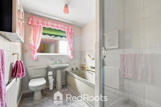 3 bed Bungalow for sale Image 11