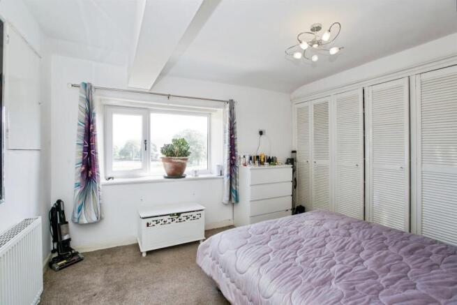 3 bed Terraced for sale Image 6