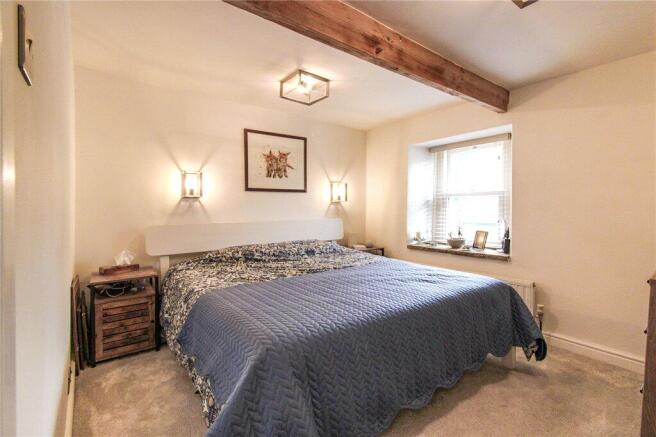 3 bed Town House for sale Image 7