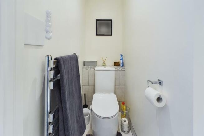 CAM01645G0-PR0089-STILL032.jpg
