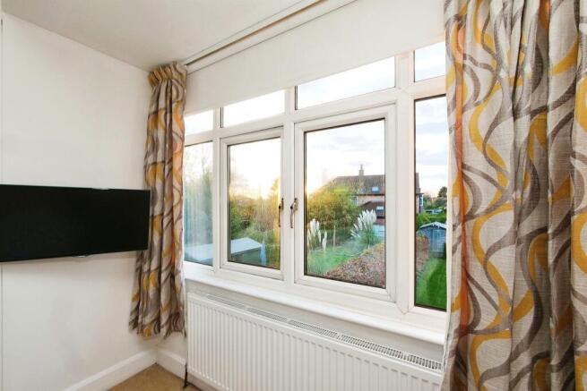 3 bed Semi-Detached for sale Image 11