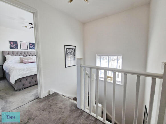 3 bed Semi-Detached for sale Image 10