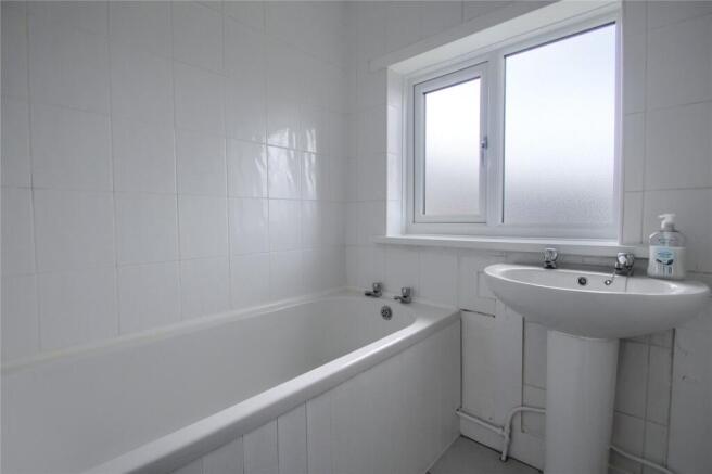 3 bed Semi-Detached for sale Image 11