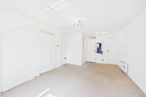 23, Queen Victoria House, Peach Street, Wokingham RG40 1XW